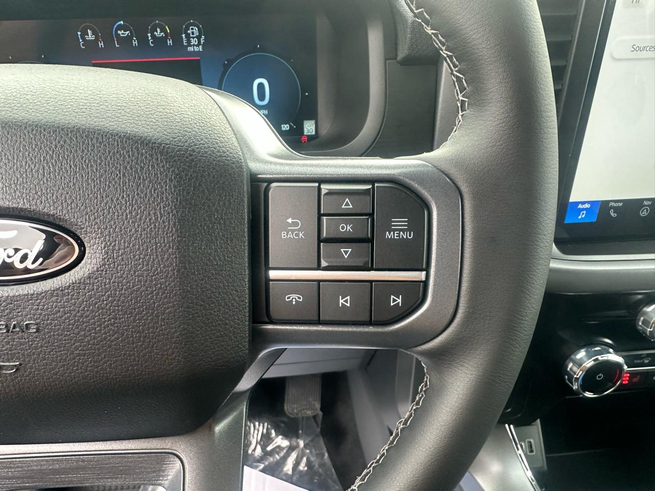 Ford F-150 XLT SuperCrew 4WD 2026