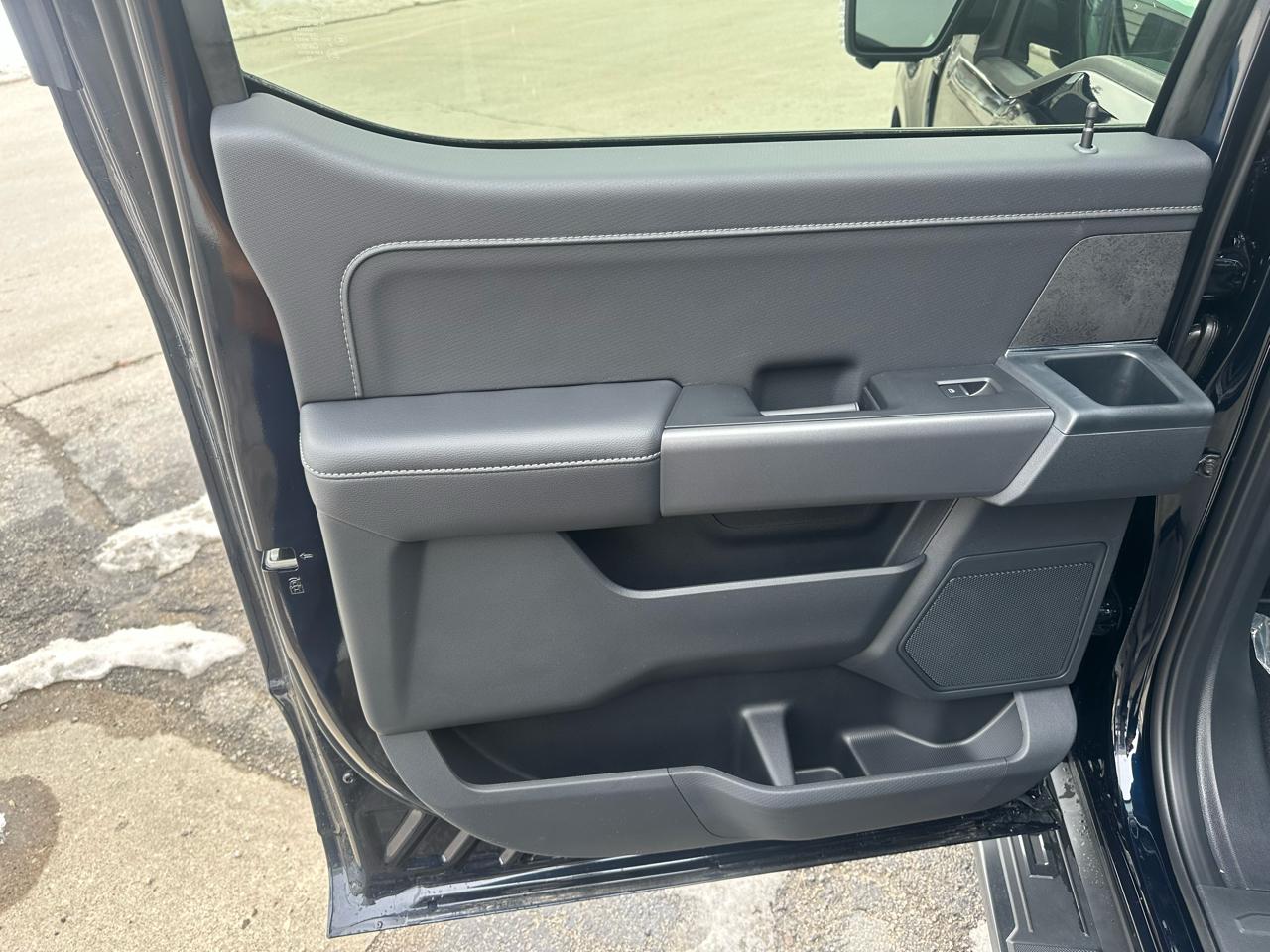 Ford F-150 XLT SuperCrew 4WD 2026