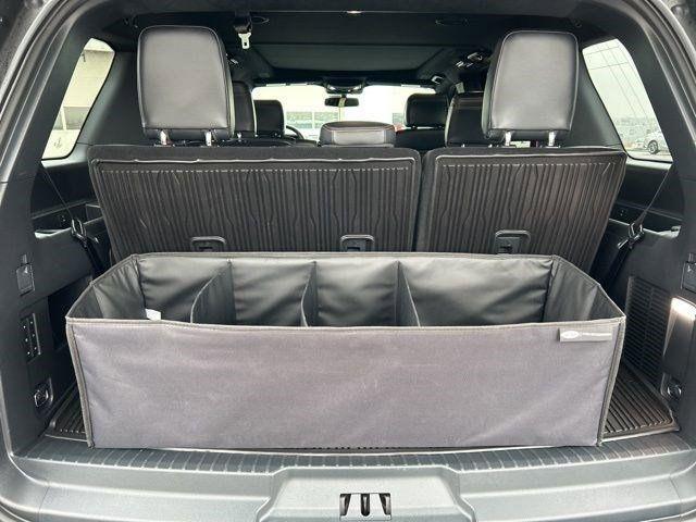 Ford Expedition Platinum 4WD 2023