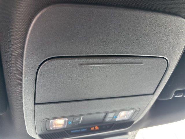 Ford F-150 XL SuperCrew 4WD 2023