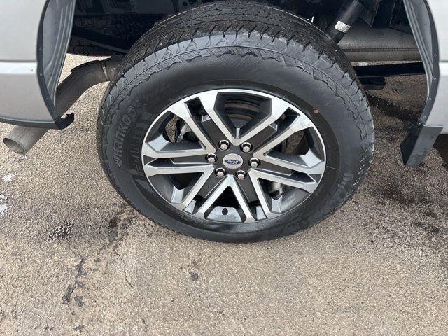 Ford F-150 XL SuperCrew 4WD 2023