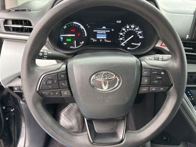 Toyota Sienna LE 8 Passenger 2025