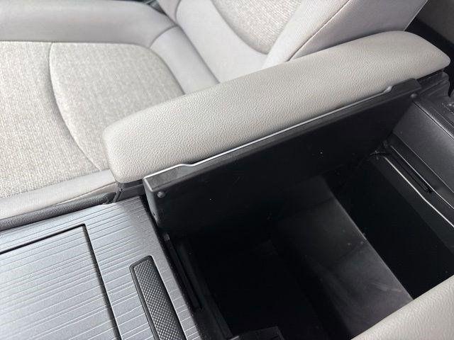 Toyota Sienna LE 8 Passenger 2025