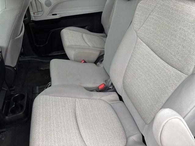 Toyota Sienna LE 8 Passenger 2025