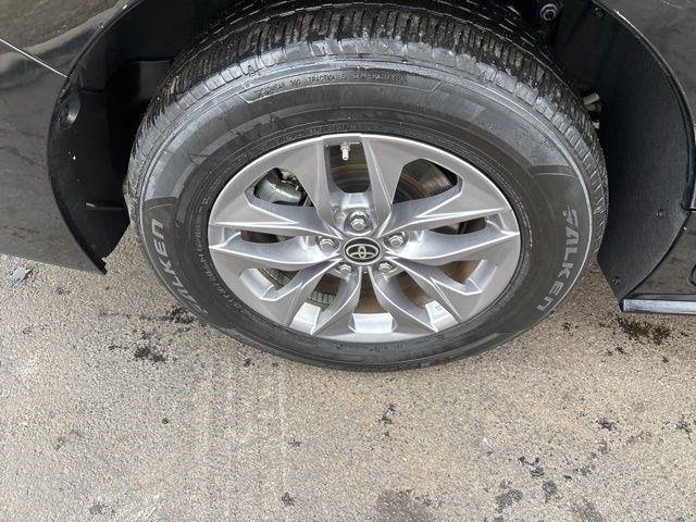 Toyota Sienna LE 8 Passenger 2025