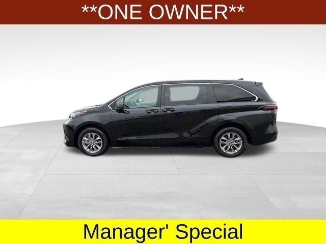 Toyota Sienna LE 8 Passenger 2025