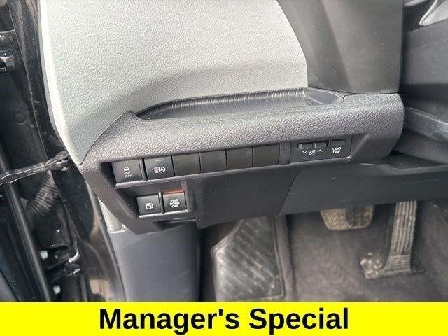 Toyota Sienna LE 8 Passenger 2025