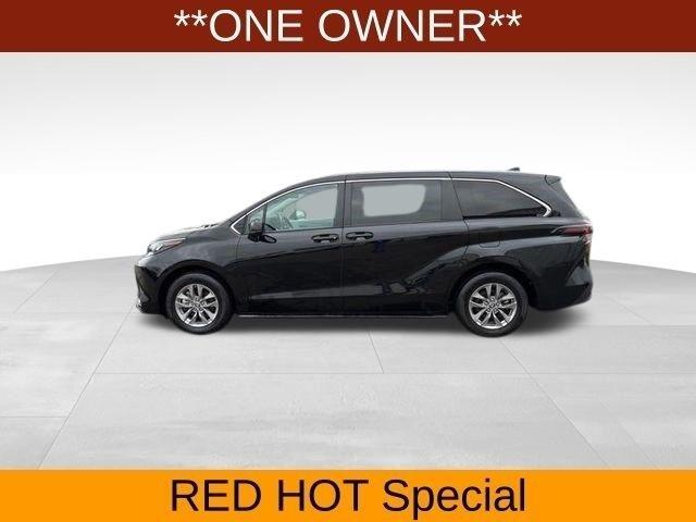 Toyota Sienna LE 8 Passenger 2025
