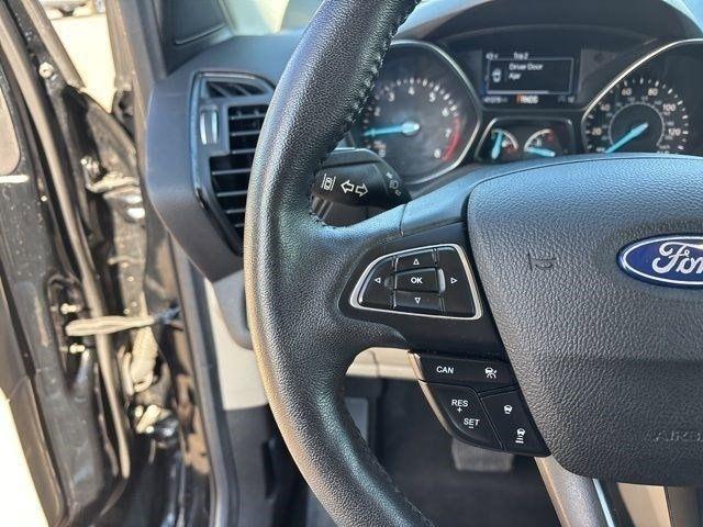 Ford Escape Titanium 4WD 2018