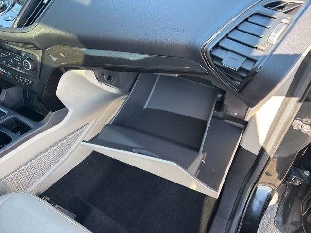 Ford Escape Titanium 4WD 2018