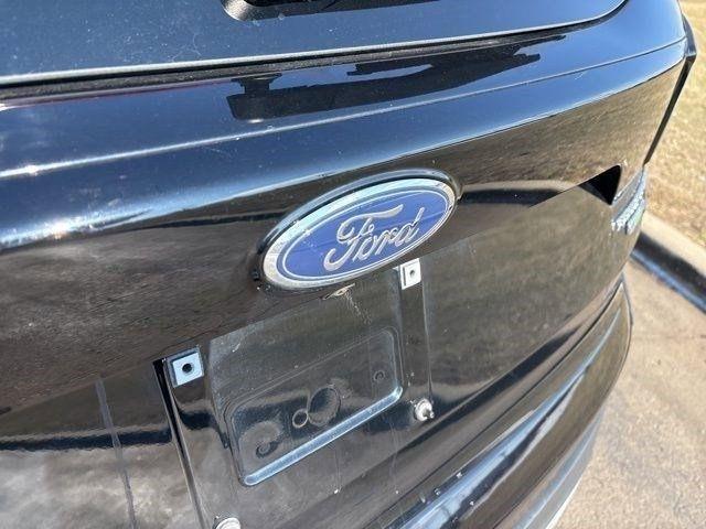 Ford Escape Titanium 4WD 2018