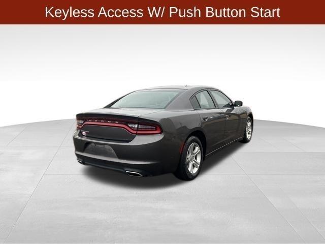 Dodge Charger SE 2016