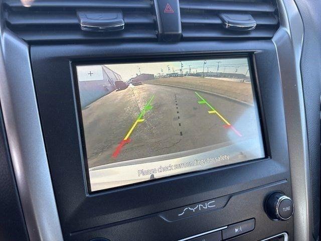 Ford Fusion Hybrid SE 2020