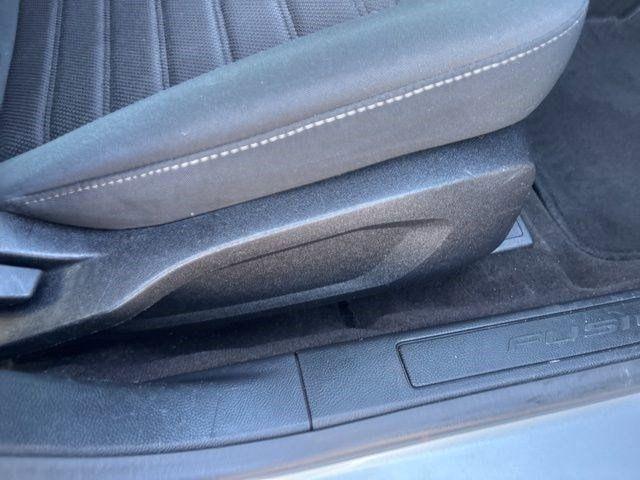 Ford Fusion Hybrid SE 2020