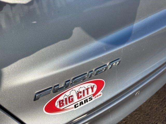 Ford Fusion Hybrid SE 2020