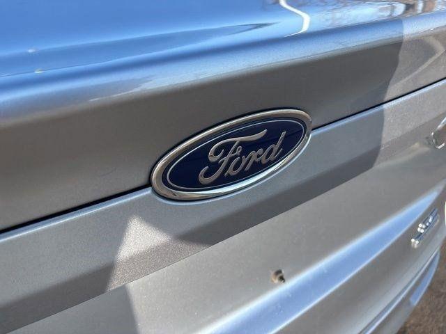 Ford Fusion Hybrid SE 2020