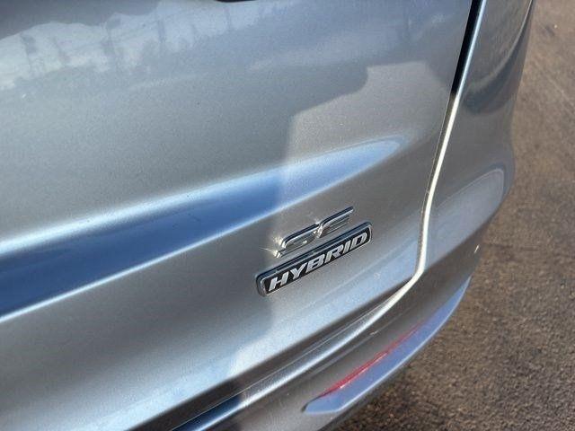 Ford Fusion Hybrid SE 2020