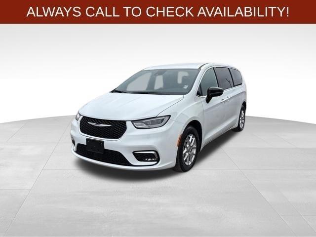 Chrysler Pacifica Select 2025