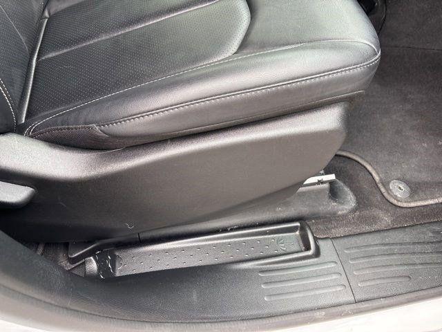 Chrysler Pacifica Select 2025