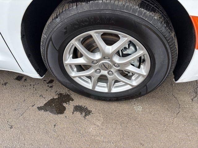 Chrysler Pacifica Select 2025