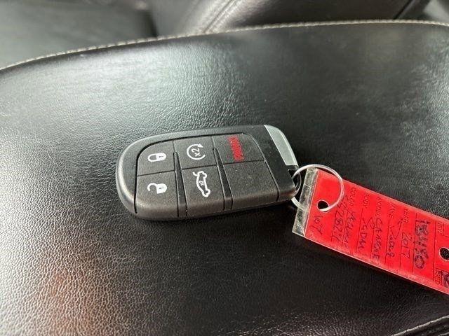 Dodge Charger SE 2017