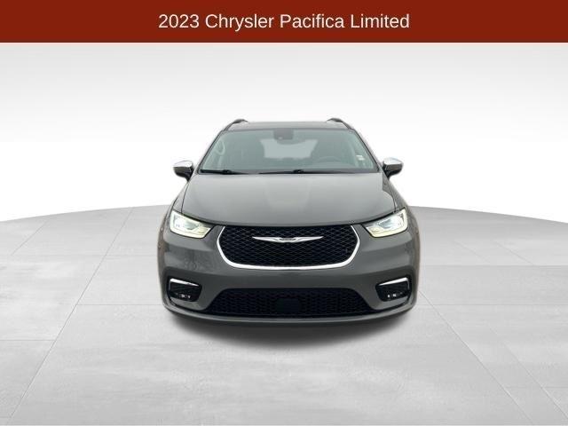Chrysler Pacifica Limited 2023