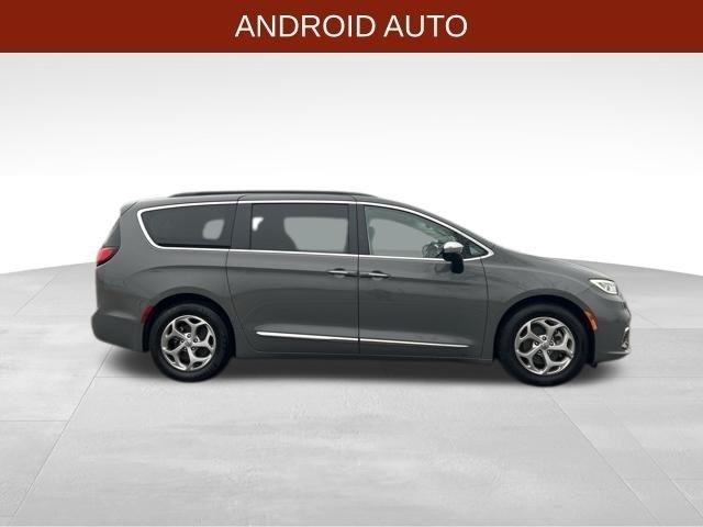 Chrysler Pacifica Limited 2023