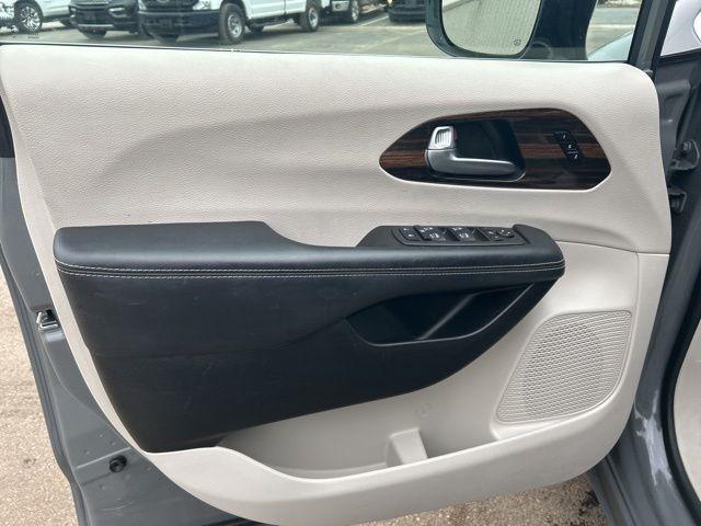 Chrysler Pacifica Limited 2023