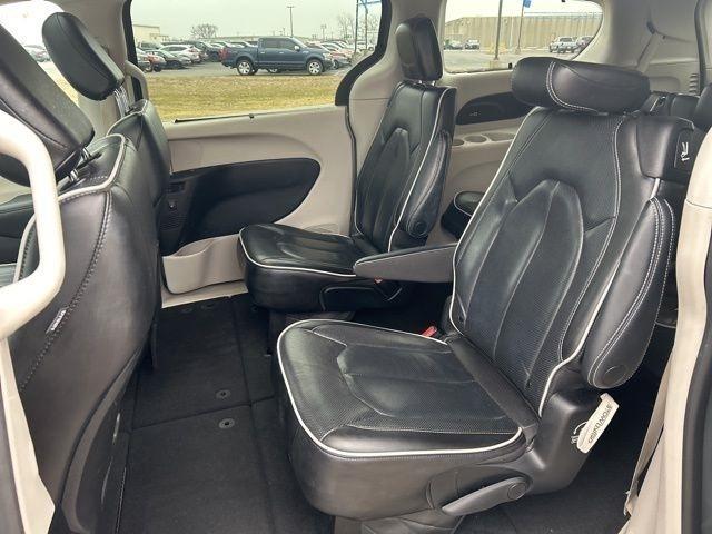 Chrysler Pacifica Limited 2023