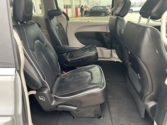 Chrysler Pacifica Limited 2023