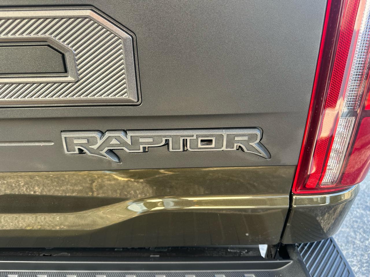 Ford F-150 Raptor SuperCrew 4WD 2026