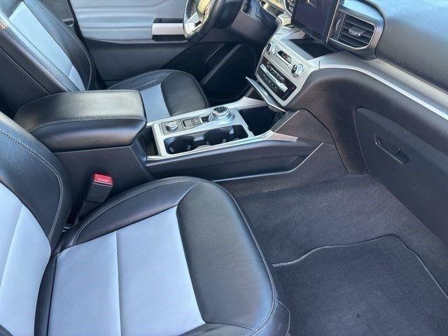 Ford Explorer XLT AWD 2022