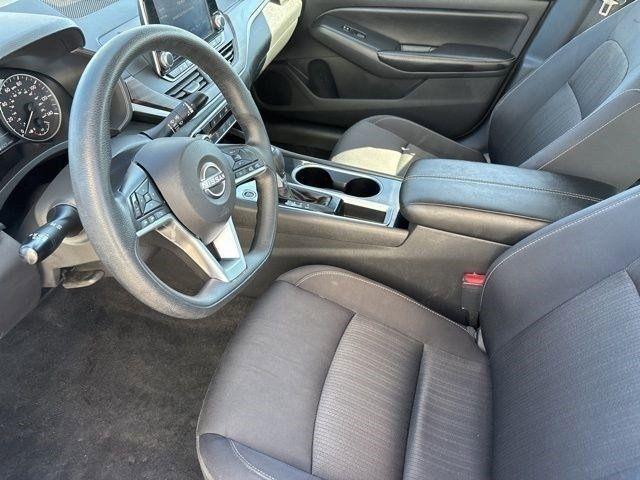 Nissan Altima 2.5 SV 2024