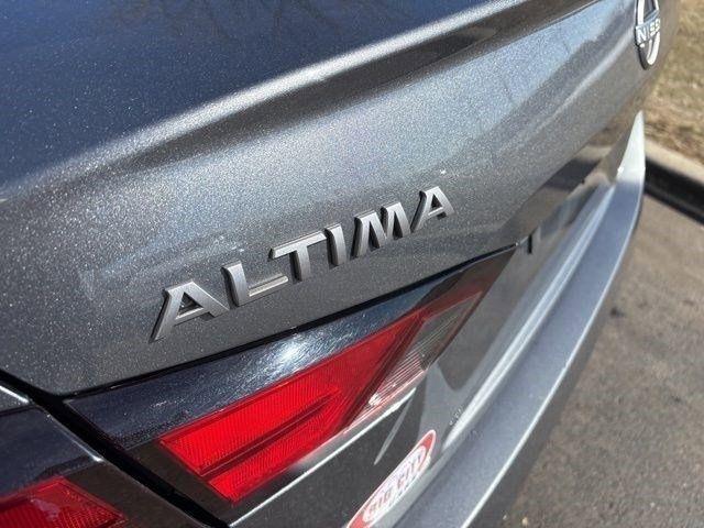 Nissan Altima 2.5 SV 2024