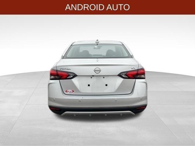 Nissan Versa SV 2023