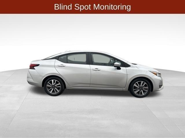 Nissan Versa SV 2023