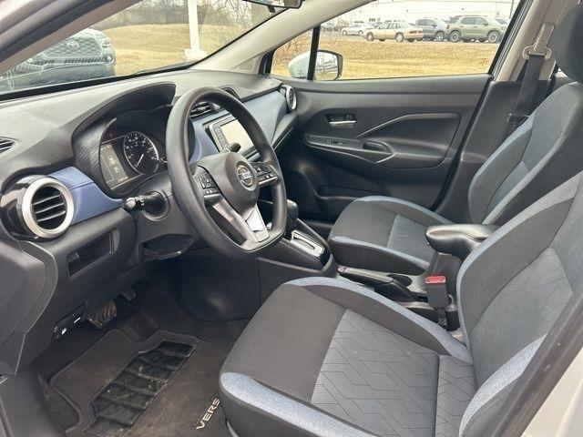 Nissan Versa SV 2023