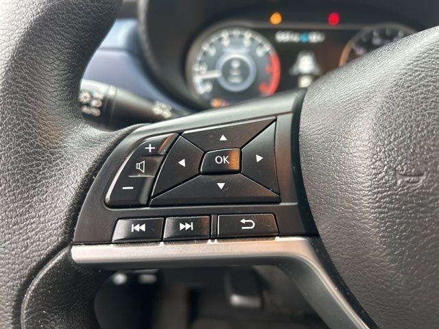 Nissan Versa SV 2023