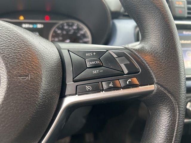 Nissan Versa SV 2023