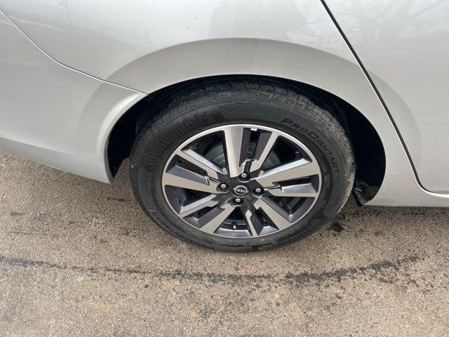 Nissan Versa SV 2023