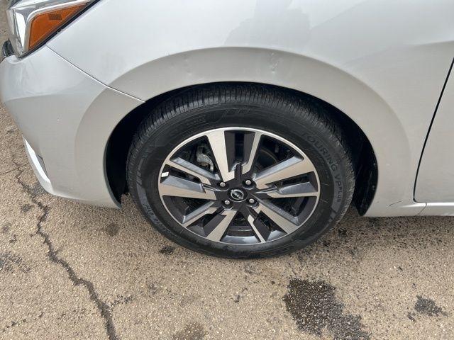 Nissan Versa SV 2023