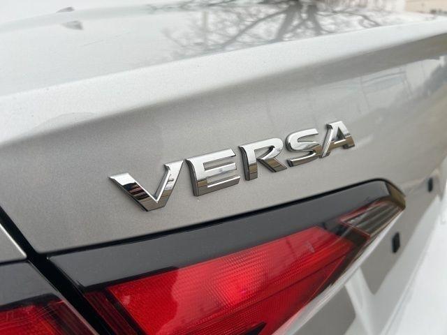 Nissan Versa SV 2023