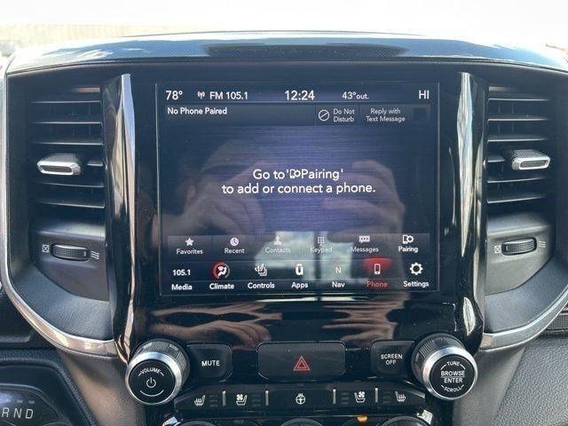 RAM 1500 Laramie Crew Cab SWB 4WD 2021