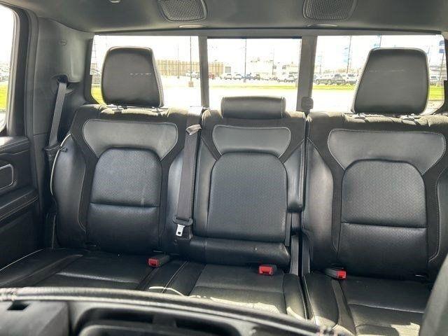 RAM 1500 Laramie Crew Cab SWB 4WD 2021