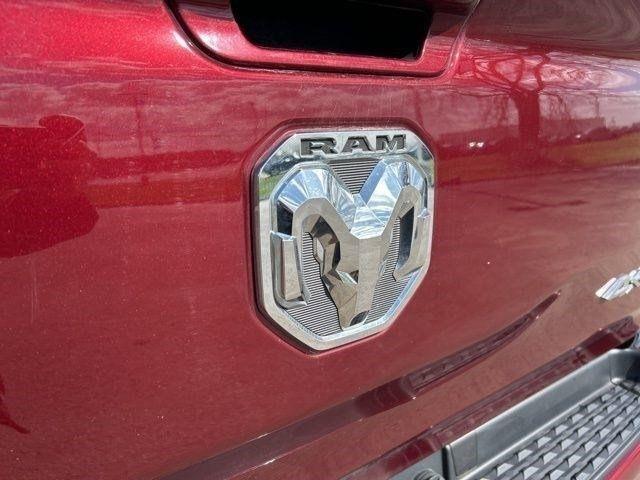 RAM 1500 Laramie Crew Cab SWB 4WD 2021