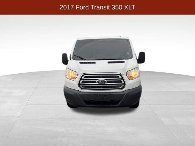 Ford Transit 350 Wagon Low Roof XLT w/Sliding Pass. 148-in. WB 2017