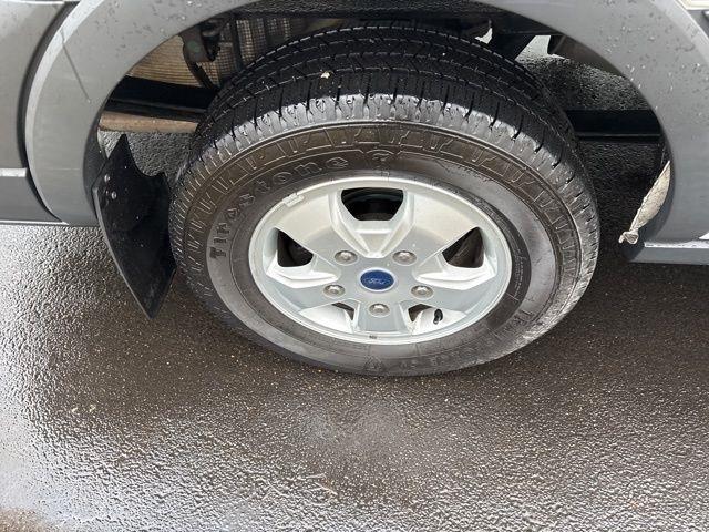 Ford Transit 350 Wagon Low Roof XLT w/Sliding Pass. 148-in. WB 2017