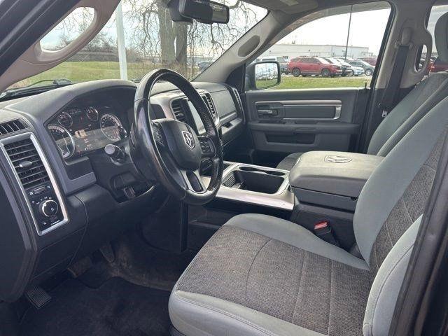 RAM 1500 SLT Crew Cab SWB 4WD 2017