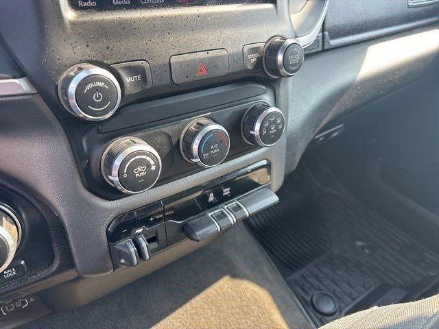 RAM 1500 Lone Star Crew Cab LB 4WD 2020