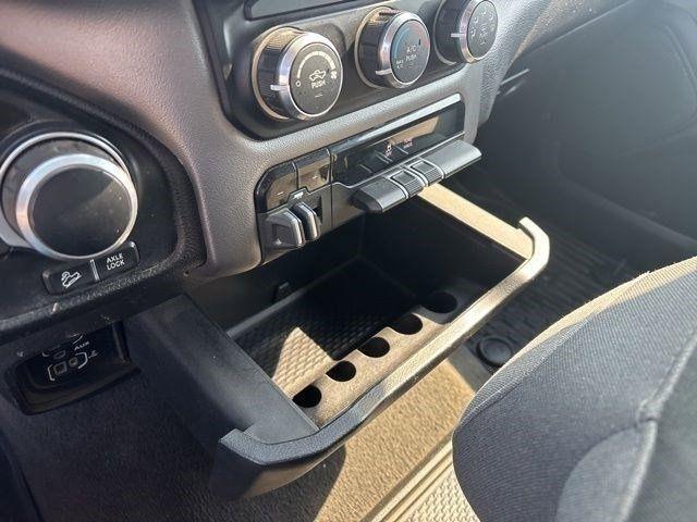 RAM 1500 Lone Star Crew Cab LB 4WD 2020